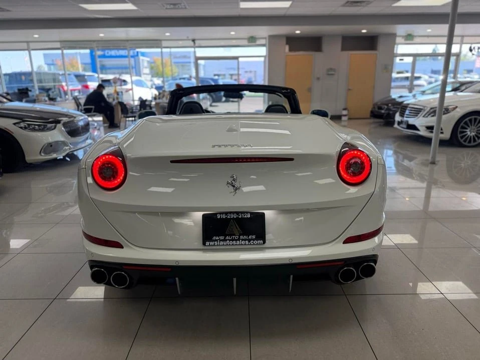2015 Ferrari California T - Image 5 of 20