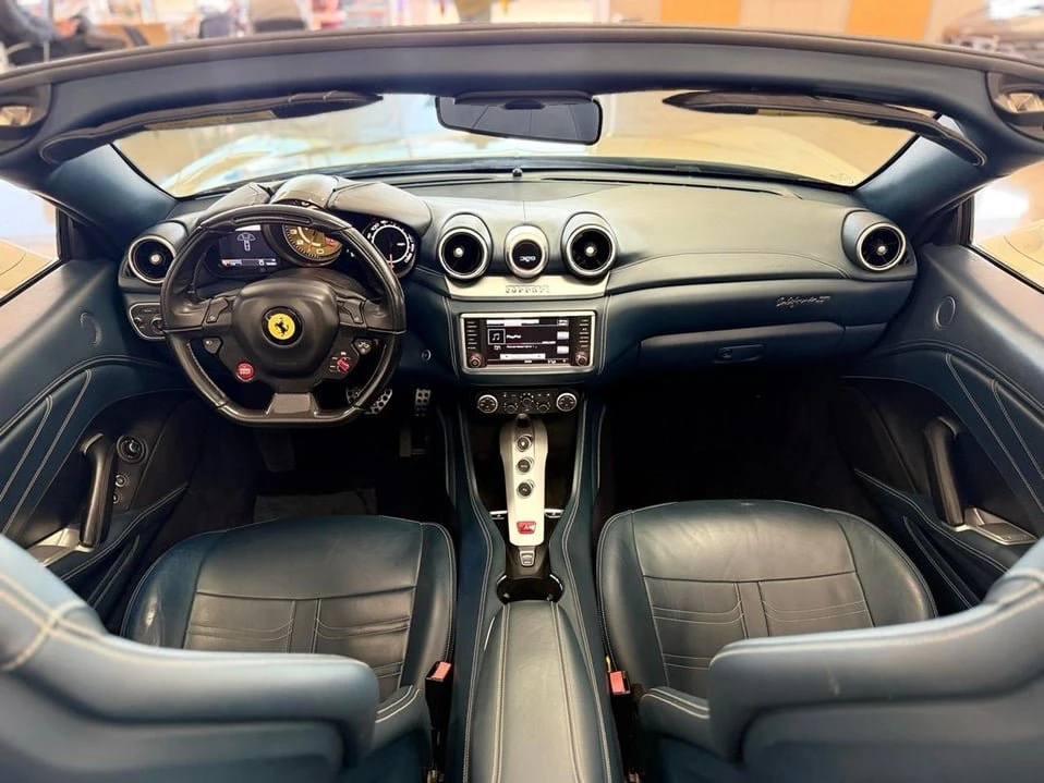 2015 Ferrari California T - Image 11 of 20