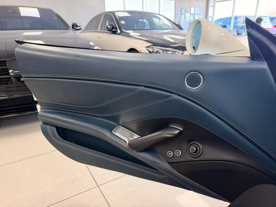 2015 Ferrari California T - Image 10 of 20