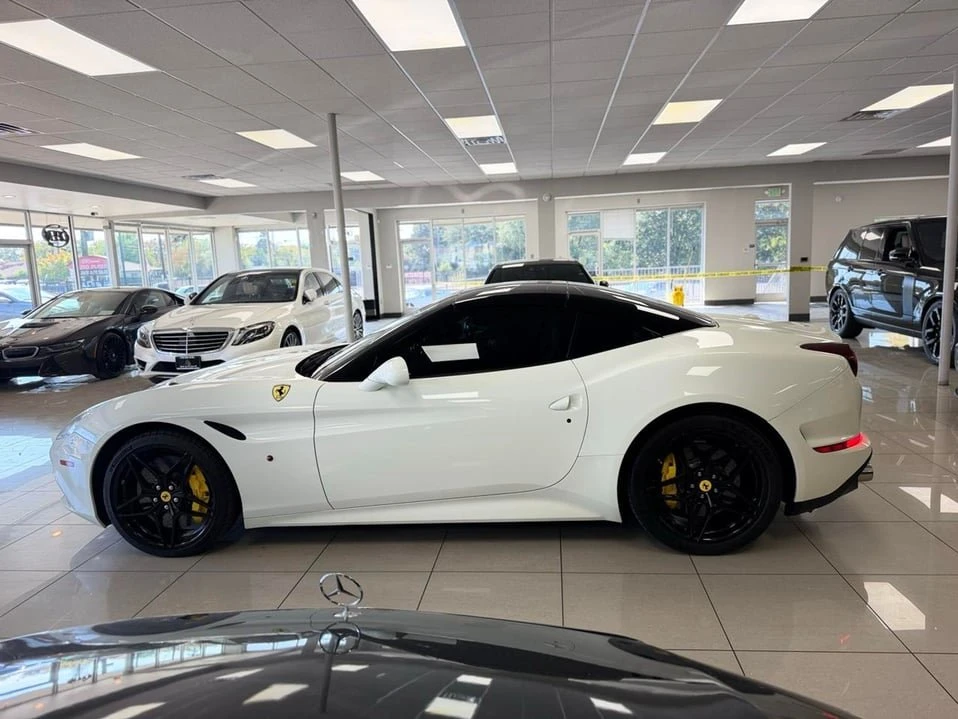 2015 Ferrari California T - Image 7 of 20