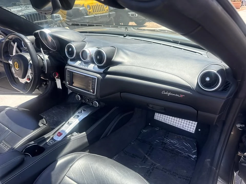 2015 Ferrari California T - Image 16 of 20