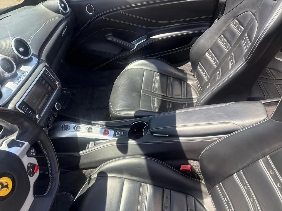 2015 Ferrari California T - Image 11 of 20