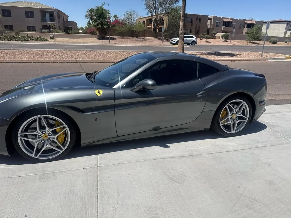 2015 Ferrari California T - Image 18 of 20