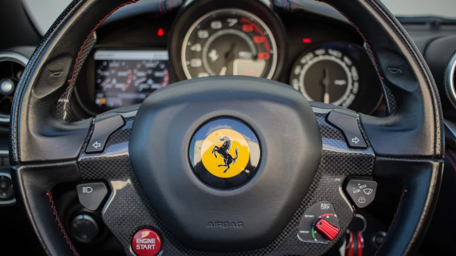 2015 Ferrari California T - Image 4 of 5