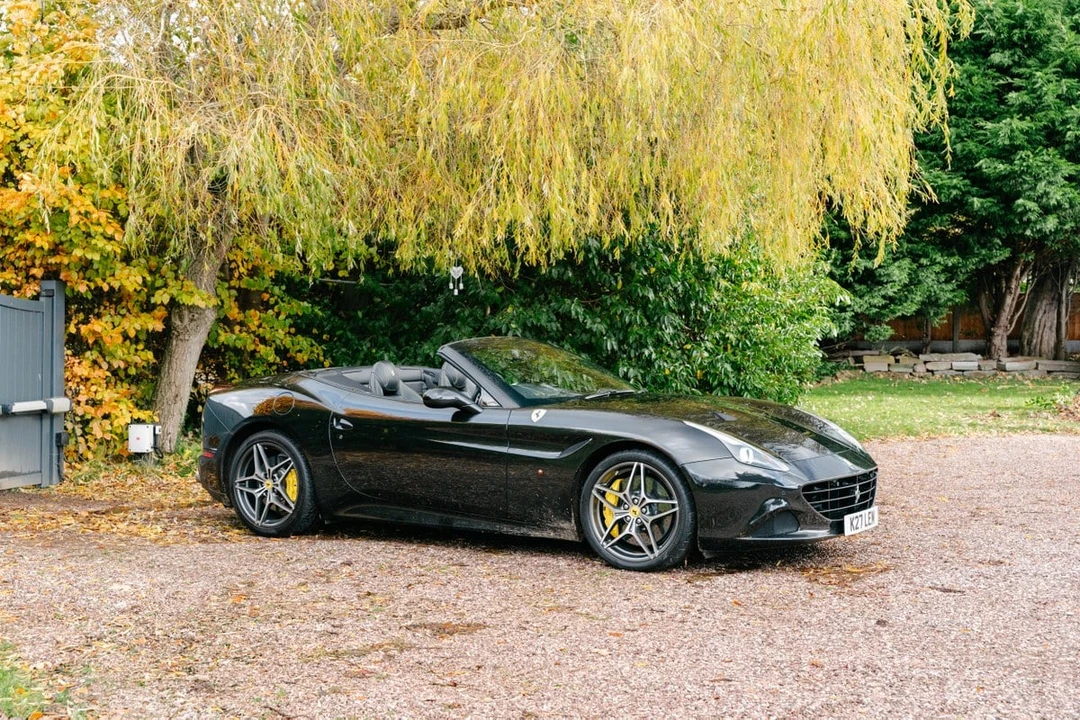 2015 Ferrari California T - Image 9 of 30