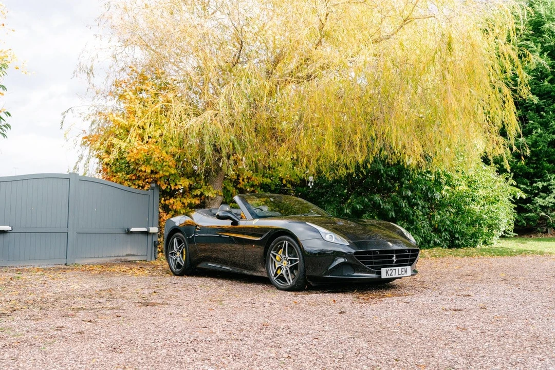 2015 Ferrari California T - Image 10 of 30