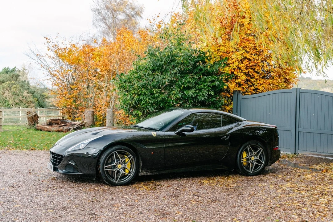 2015 Ferrari California T - Image 16 of 30