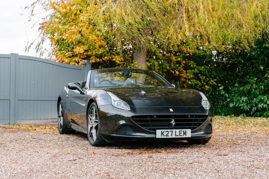 2015 Ferrari California T - Image 2 of 30