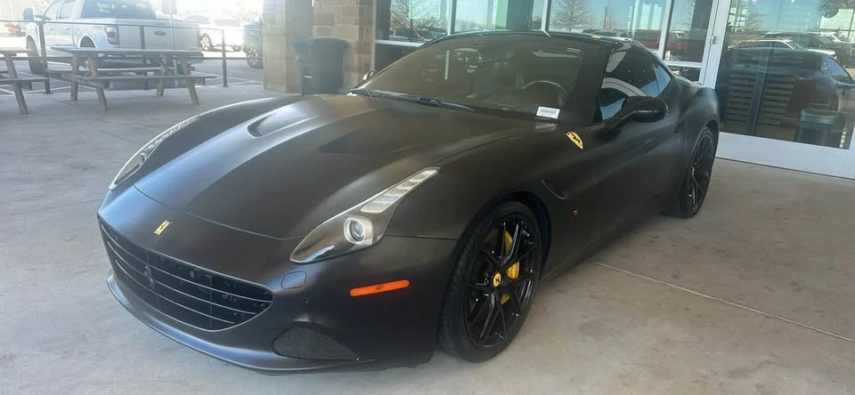 2015 Ferrari California T - Image 2 of 5