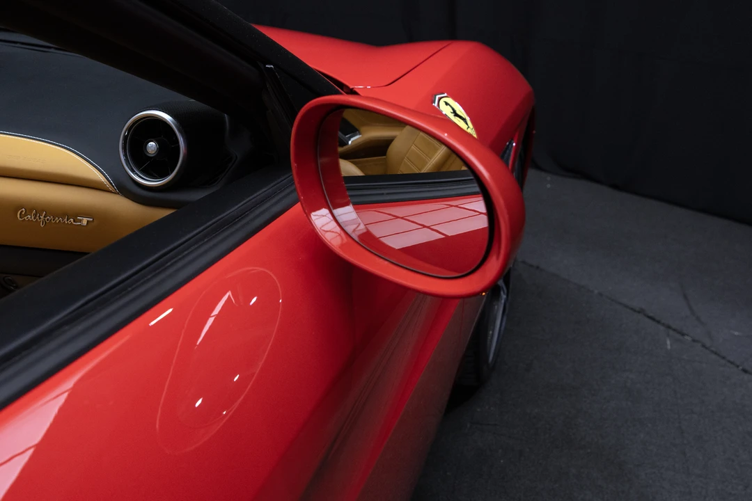 2015 Ferrari California T - Image 30 of 31