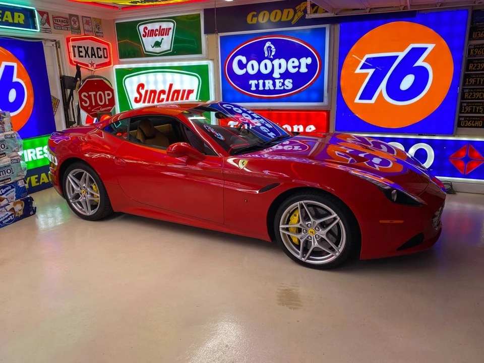 2015 Ferrari California T - Image 6 of 24
