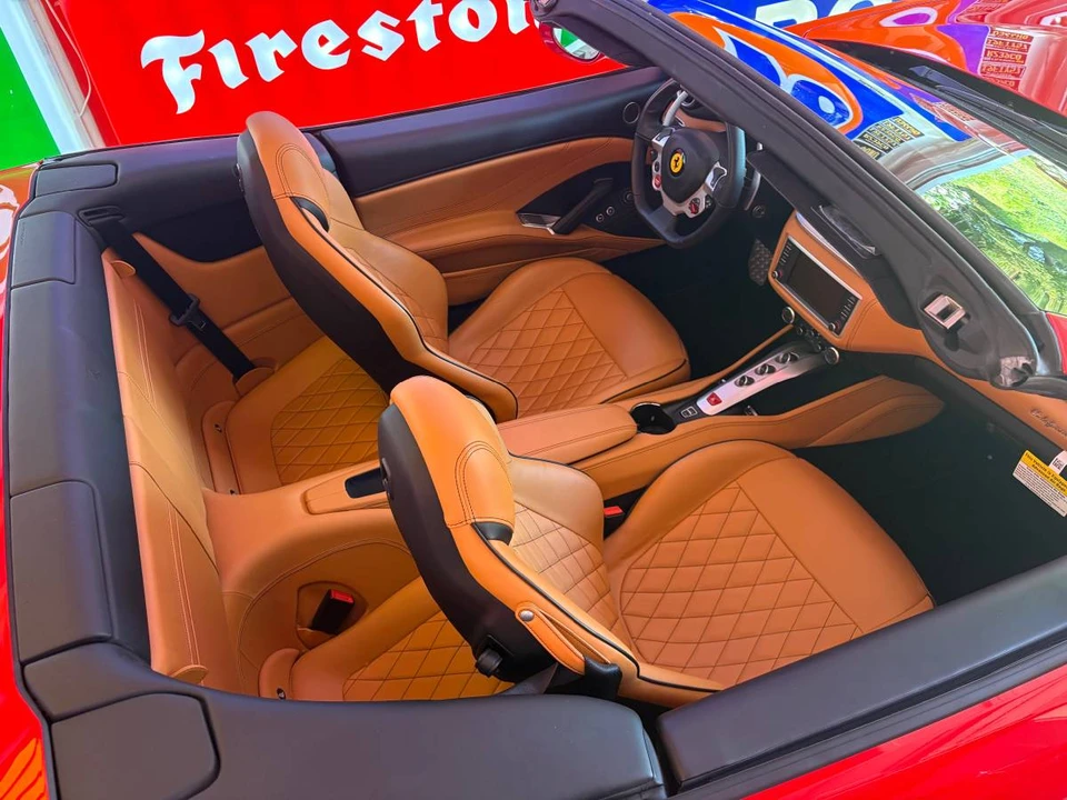 2015 Ferrari California T - Image 12 of 24