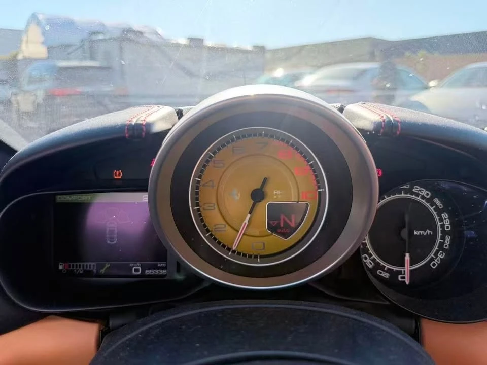 2015 Ferrari California T - Image 8 of 18