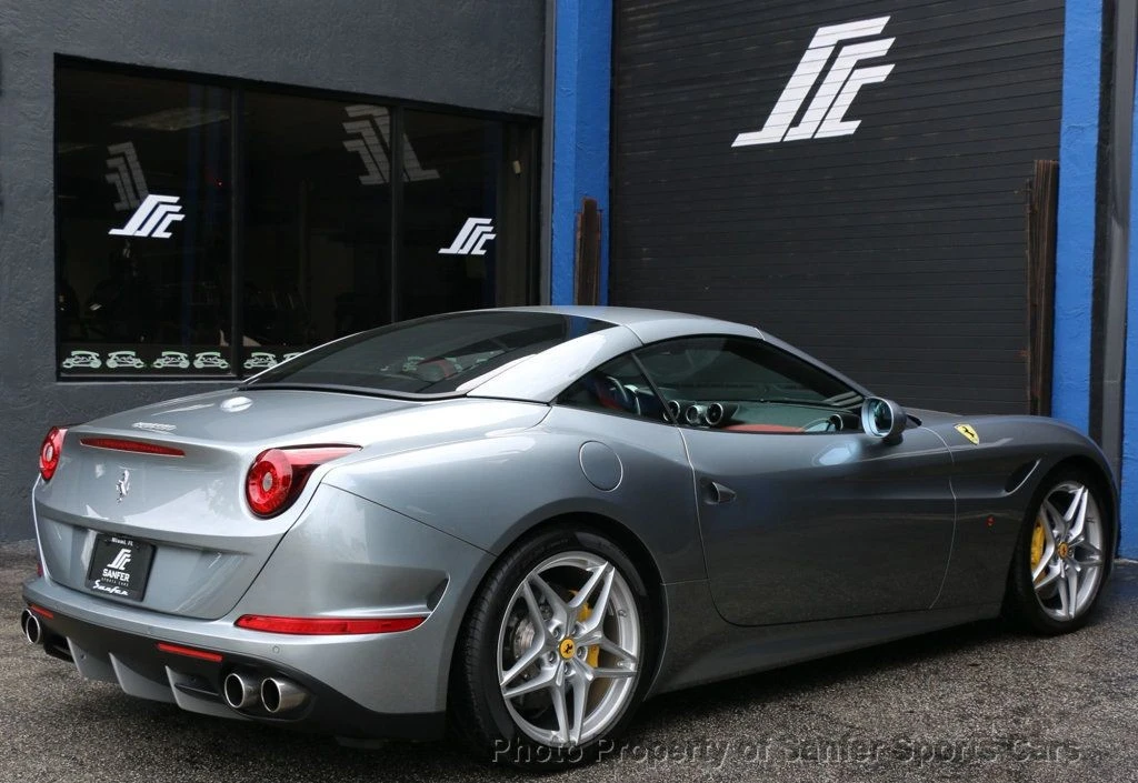 2015 Ferrari California T - Image 6 of 12