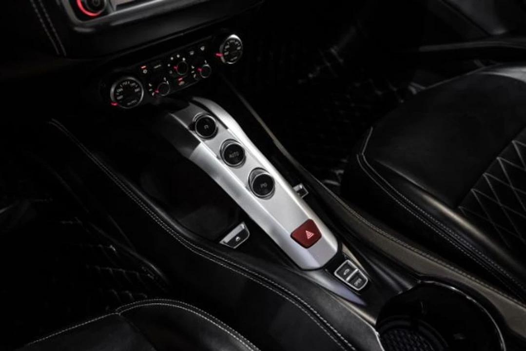 2015 Ferrari California T - Image 29 of 31