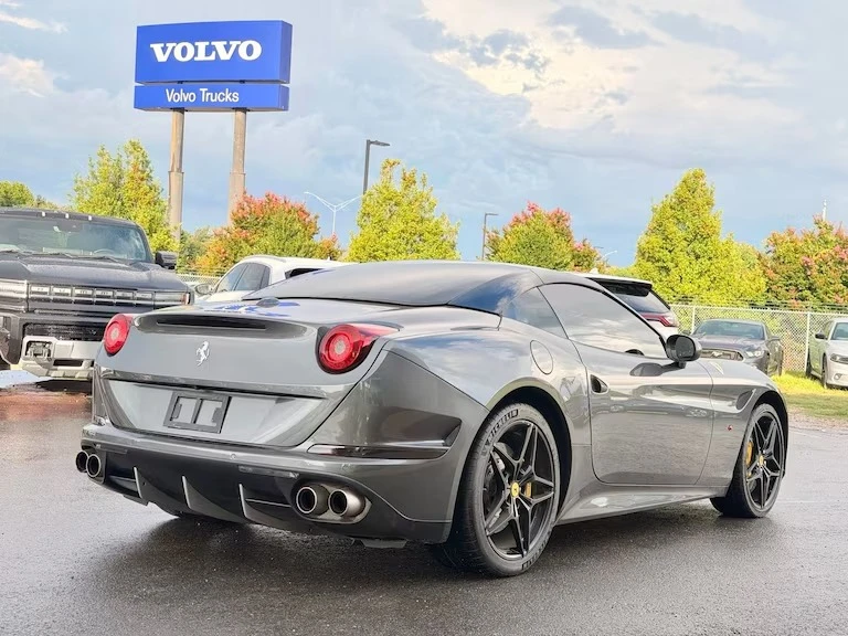 2015 Ferrari California T - Image 4 of 18
