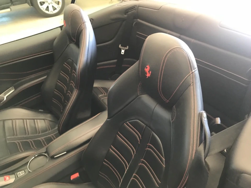 2015 Ferrari California T - Image 8 of 13