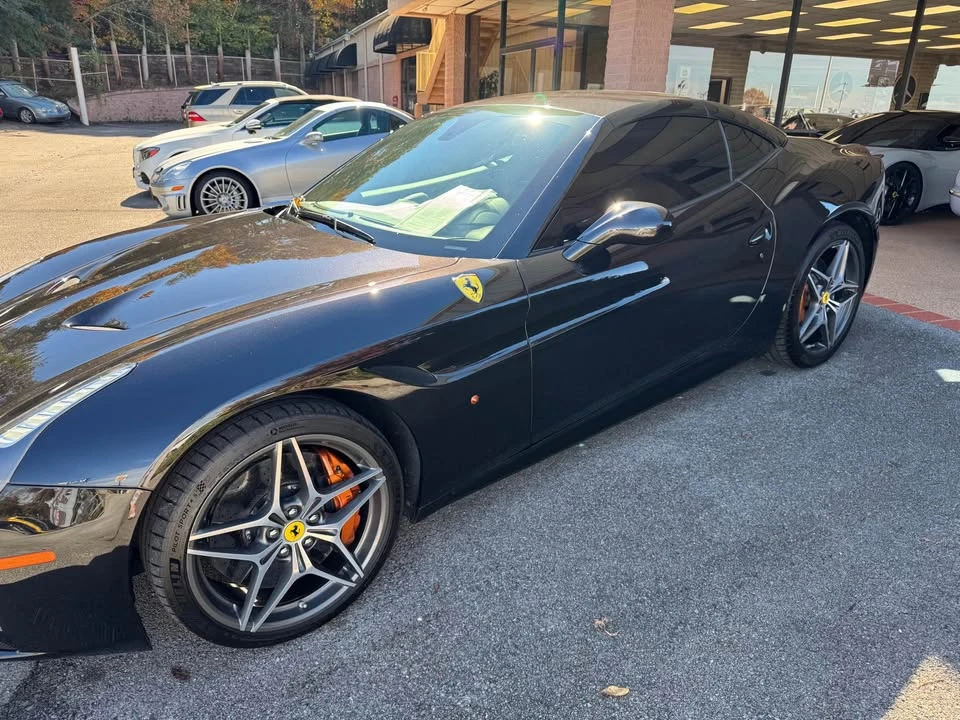 2015 Ferrari California T - Image 2 of 6