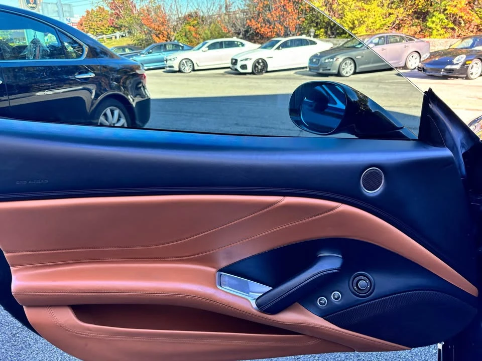 2015 Ferrari California - Image 6 of 10