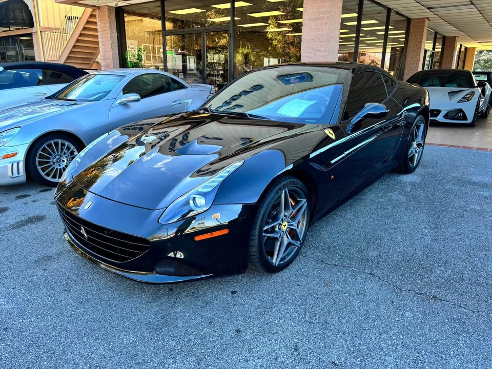 2015 Ferrari California - Image 3 of 10