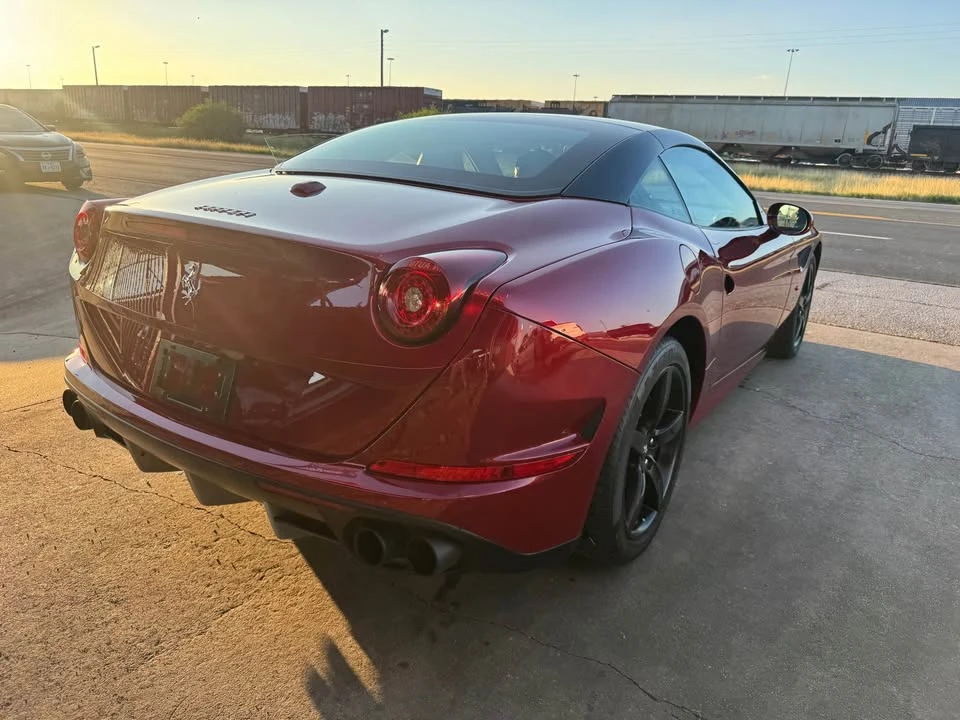2015 Ferrari California T - Image 5 of 14