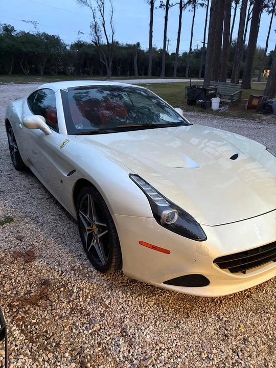 2015 Ferrari California T - Image 3 of 14