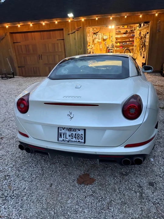 2015 Ferrari California T - Image 4 of 14