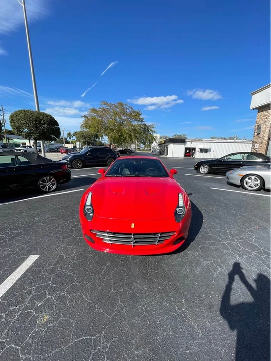 2015 Ferrari California T - Image 8 of 12