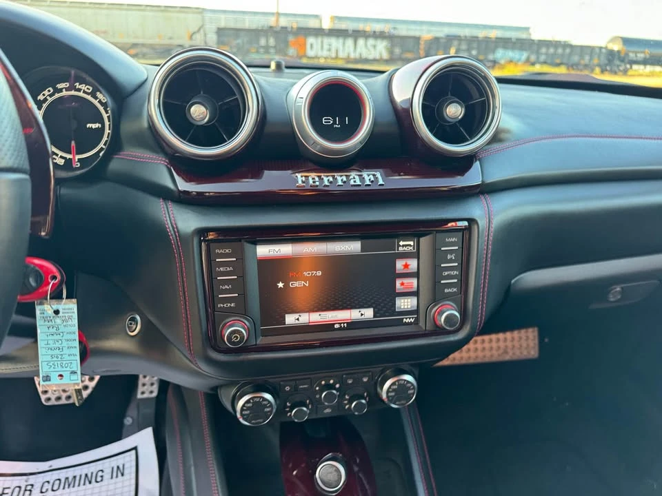 2015 Ferrari California T - Image 10 of 18