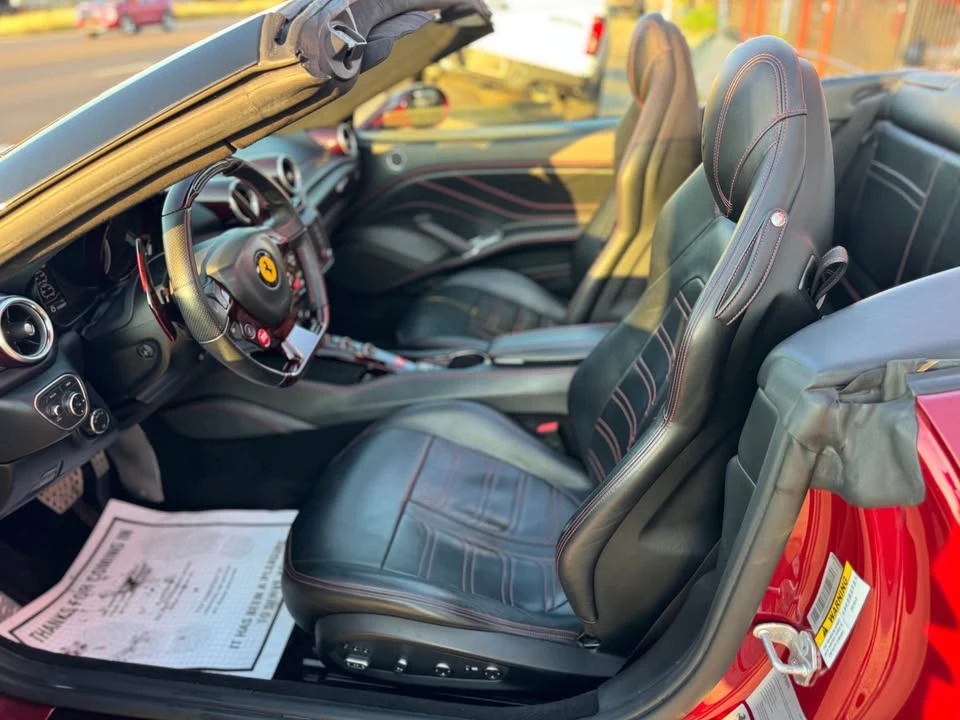 2015 Ferrari California T - Image 14 of 18