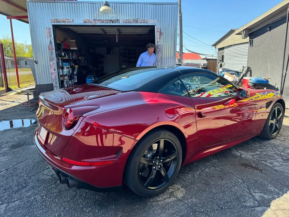 2015 Ferrari California T - Image 14 of 17