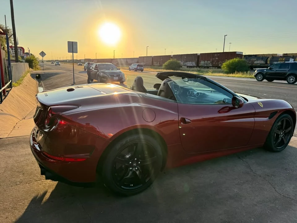 2015 Ferrari California T - Image 15 of 18