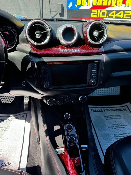 2015 Ferrari California T - Image 10 of 17