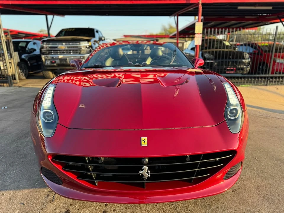 2015 Ferrari California T - Image 12 of 18