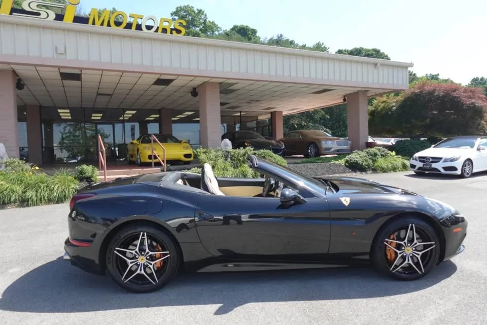 2015 Ferrari California T - Image 2 of 20