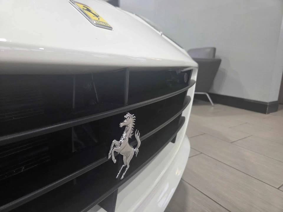 2015 Ferrari California T - Image 5 of 10