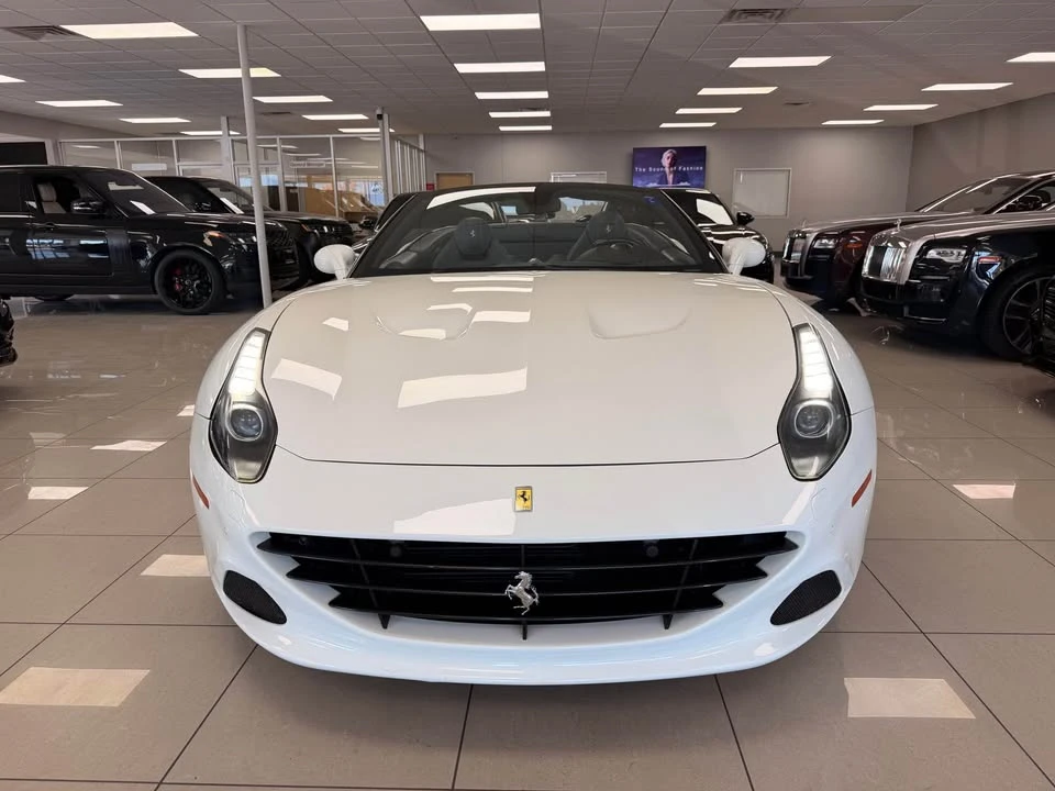 2015 Ferrari California T - Image 4 of 20