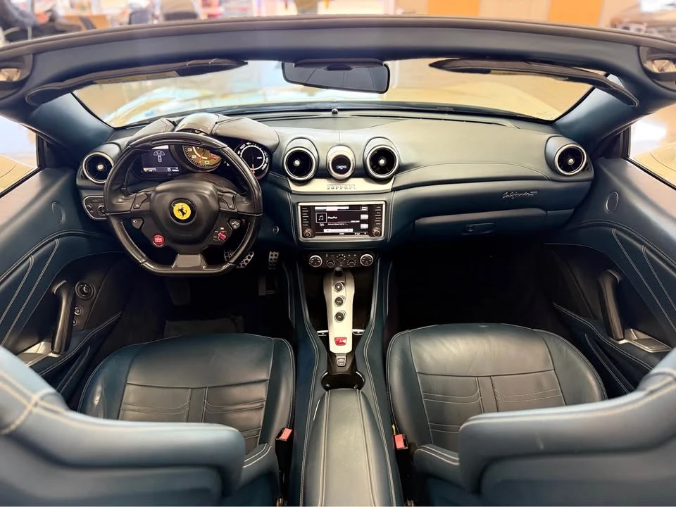 2015 Ferrari California T - Image 9 of 20