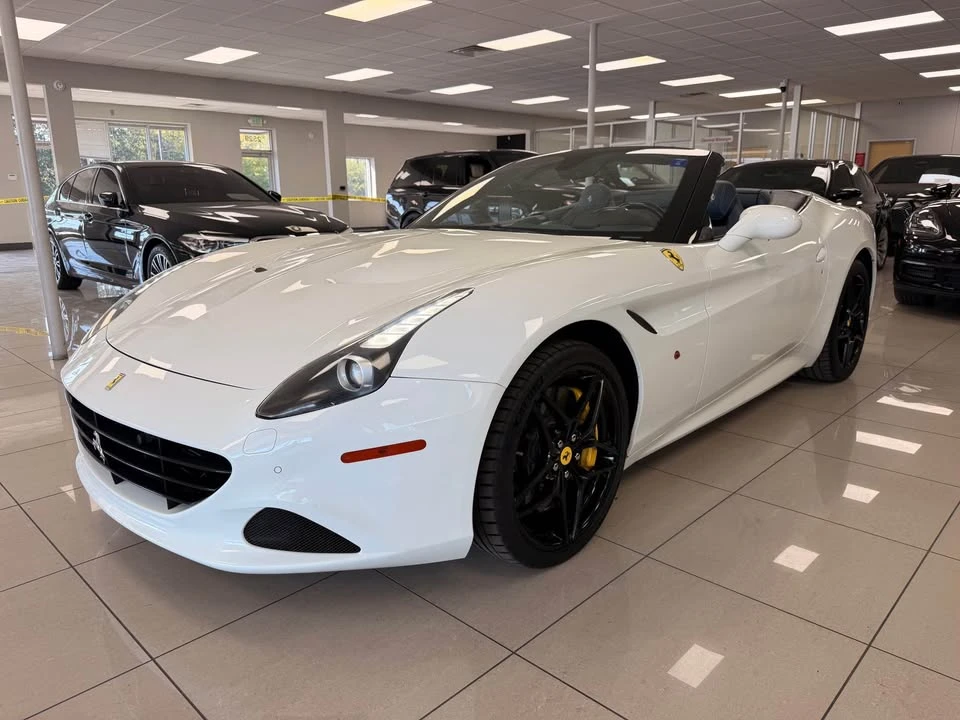 2015 Ferrari California T - Image 5 of 20