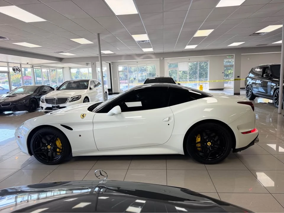 2015 Ferrari California T - Image 8 of 20