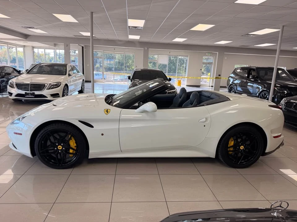 2015 Ferrari California T - Image 6 of 20