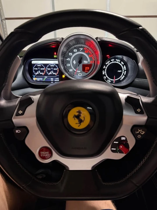 2015 Ferrari California T - Image 10 of 17