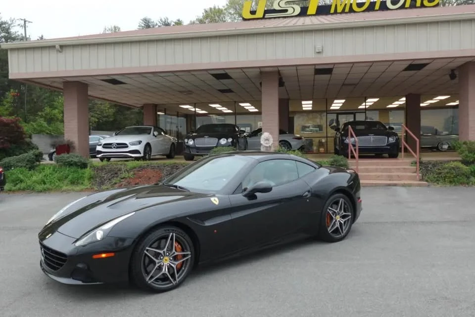 2015 Ferrari California T - Image 5 of 20