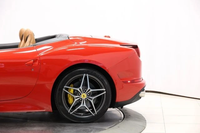 2015 Ferrari California T - Image 10 of 12