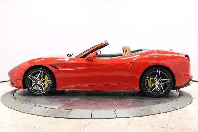 2015 Ferrari California T - Image 9 of 12
