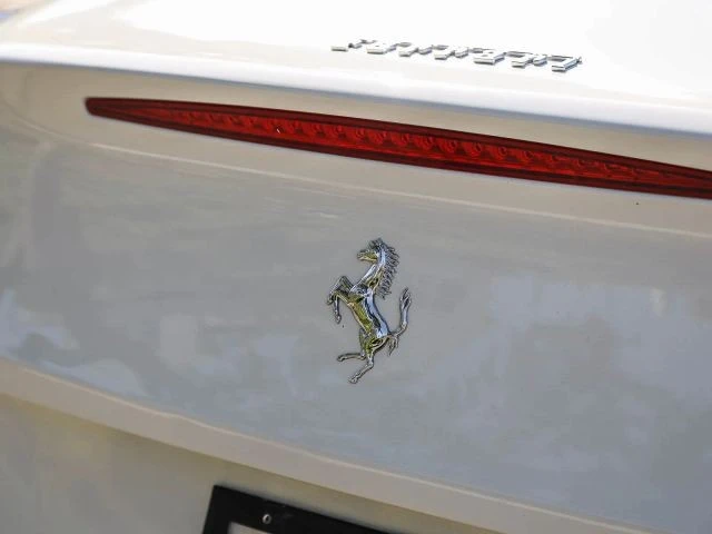 2015 Ferrari California T - Image 14 of 31