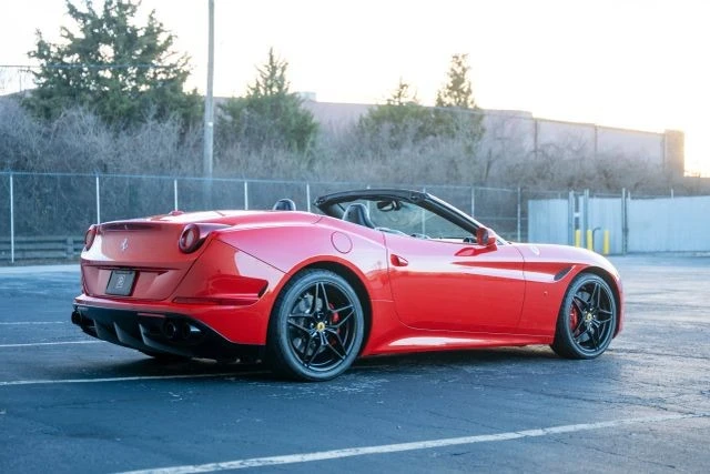 2015 Ferrari California T - Image 11 of 21