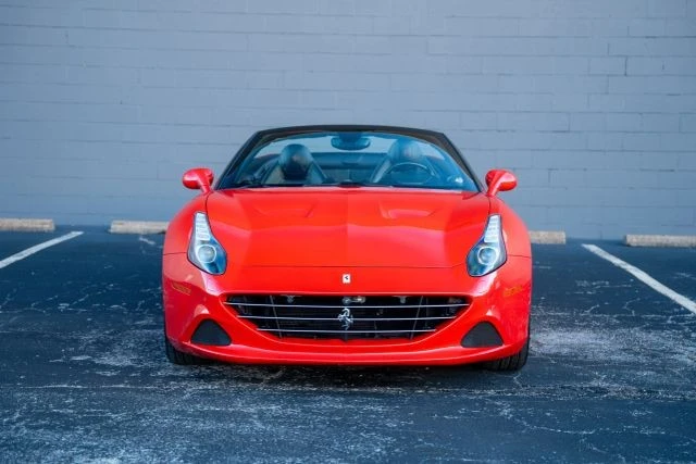 2015 Ferrari California T - Image 13 of 21