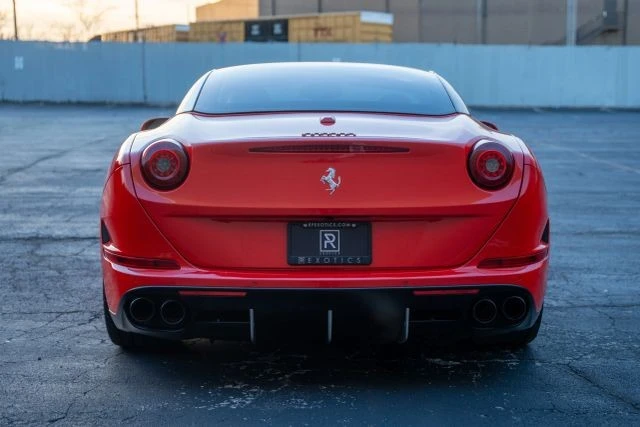 2015 Ferrari California T - Image 10 of 21