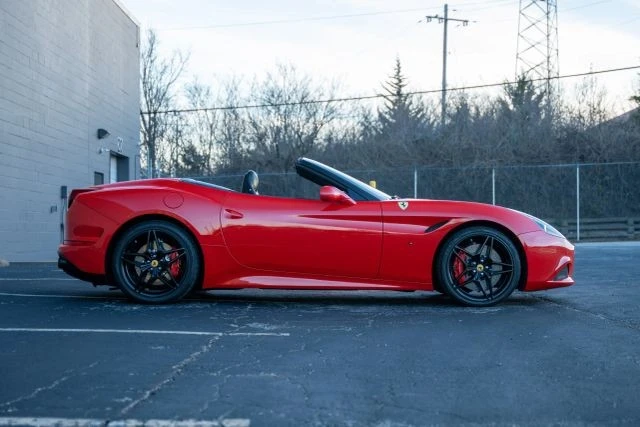 2015 Ferrari California T - Image 15 of 21